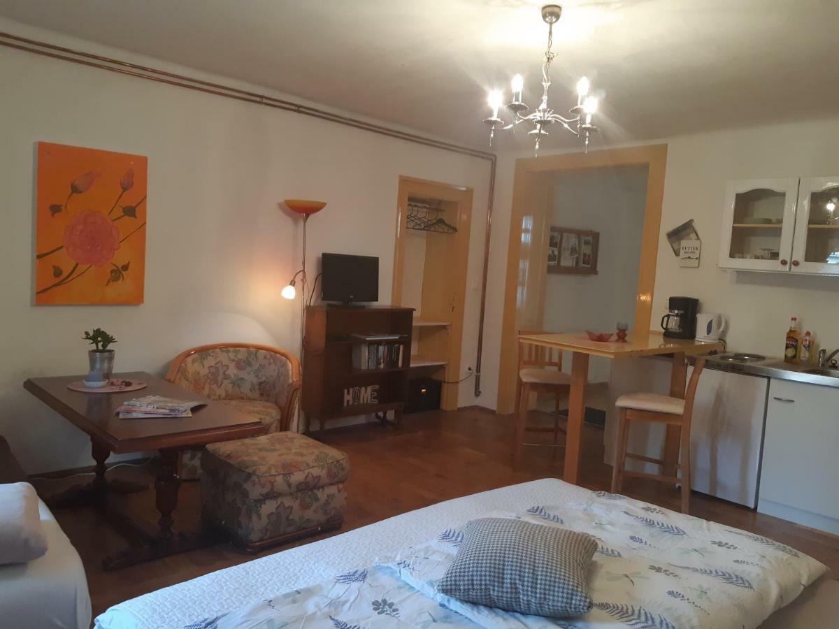 Axtburg Apartments Berbaltavar Ngoại thất bức ảnh