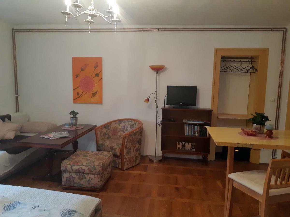 Axtburg Apartments Berbaltavar Ngoại thất bức ảnh